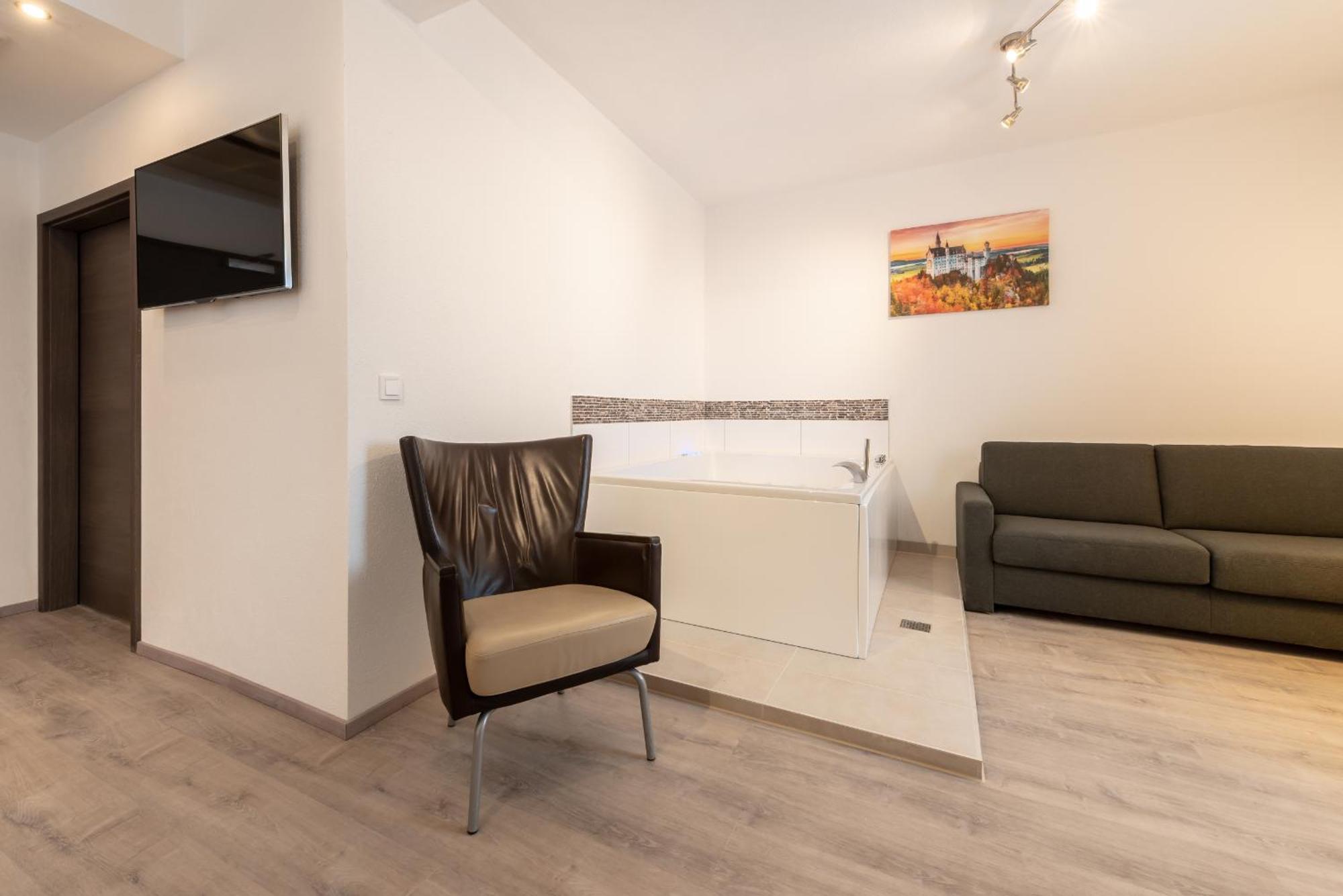 Hotel in Laisen Reutlingen Kamer foto