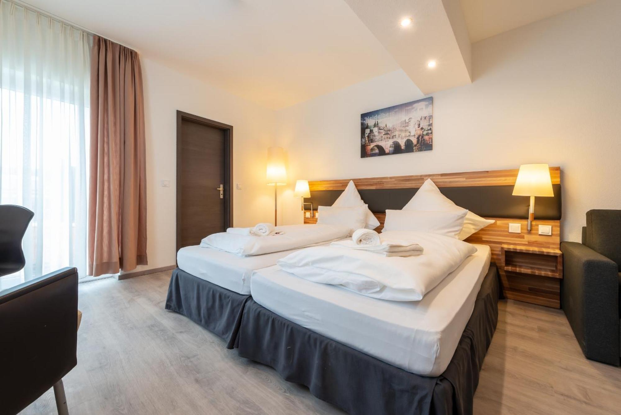 Hotel in Laisen Reutlingen Kamer foto